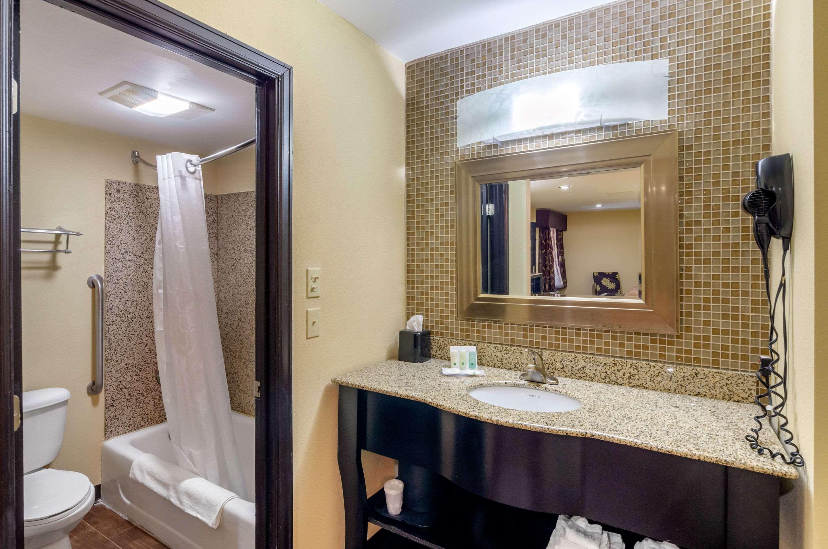 Quality Inn Covington Exteriör bild